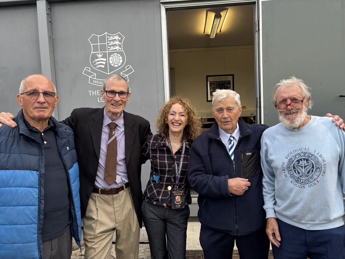 Paul Rumens (@plsoj85) on Twitter photo Our <a href="/WealdstoneFC/">Wealdstone FC</a> Club Ambassadors & Stones legends with a very special happy birthday yesterday to Hugh Lindsay(right) celebrating being a mere 87 years young! Many congrats Hughie 💙 Our <a href="/WealdstoneFC/">Wealdstone FC</a> Club Ambassadors & Stones legends with a very special happy birthday yesterday to Hugh Lindsay(right) celebrating being a mere 87 years young! Many congrats Hughie 💙