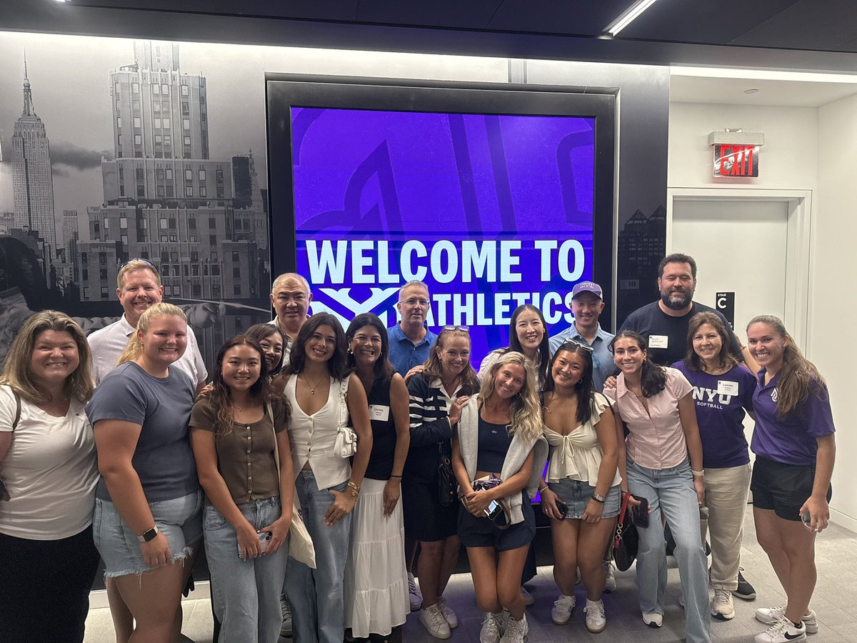 CoachNic23's tweet image. What an incredible weekend of welcoming our freshman and transfer players and families!! #ExcelTogether