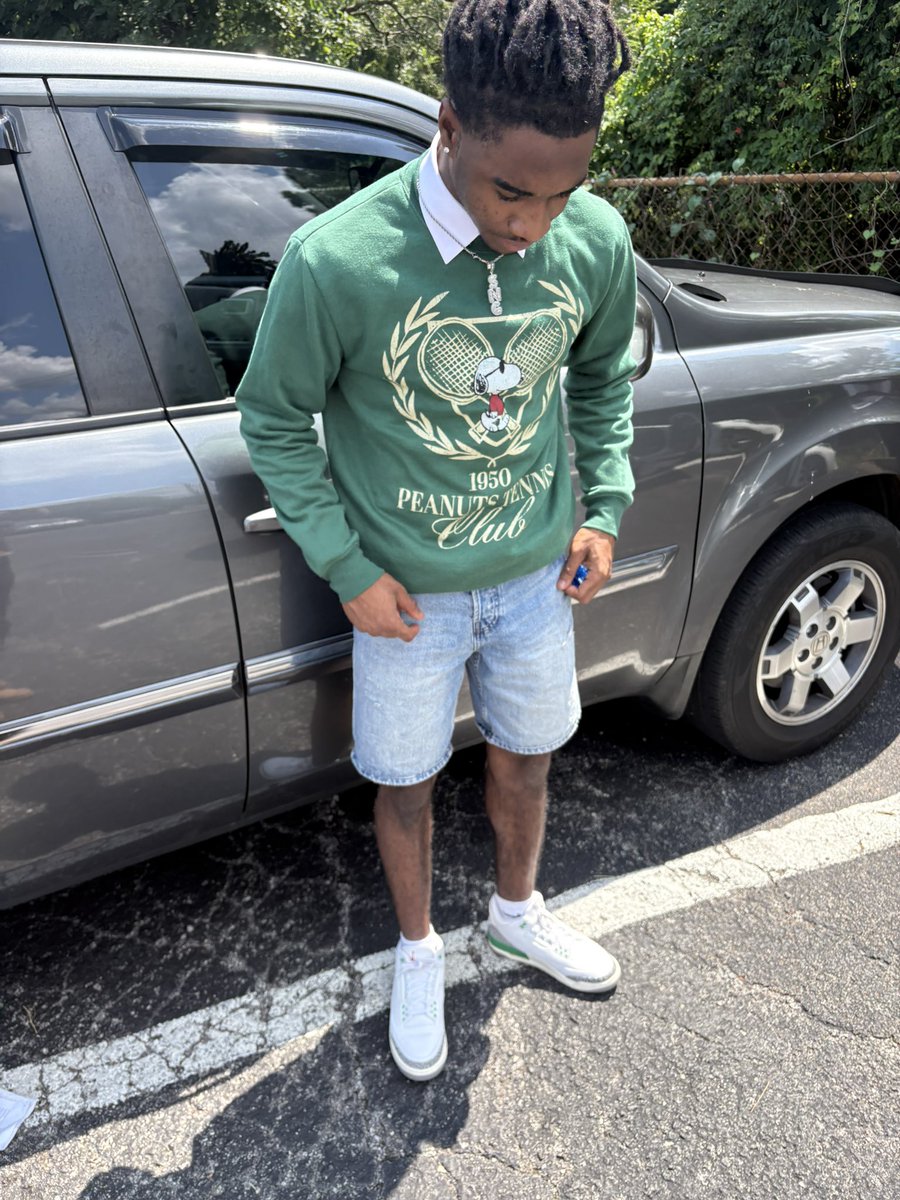 great way to go into game week with the great man above on our side and strong faith #valley <a href="/page21marcus/">Marcus Page Sr</a> <a href="/NHS0824/">Derrick Teagle</a> <a href="/braydenbrez/">Brayden Berezowitz</a> <a href="/DjLavender5/">⭐️Dj Lavender⭐️🏈</a> <a href="/CoachQuanTVCCC/">Coach Q</a>