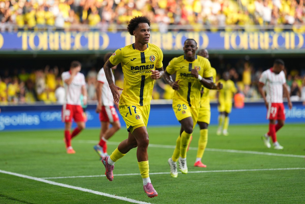 CBSSportsGolazo's tweet photo. Canada's Tajon Buchanan in the 23-24 & 24-25 seasons with Inter & Villarreal: 2 goals ⚽️⚽️
Buchanan today against Girona: Hat-trick ⚽️⚽️⚽️