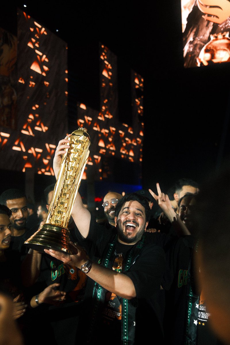 سوبر نخبوي عالمي 👑