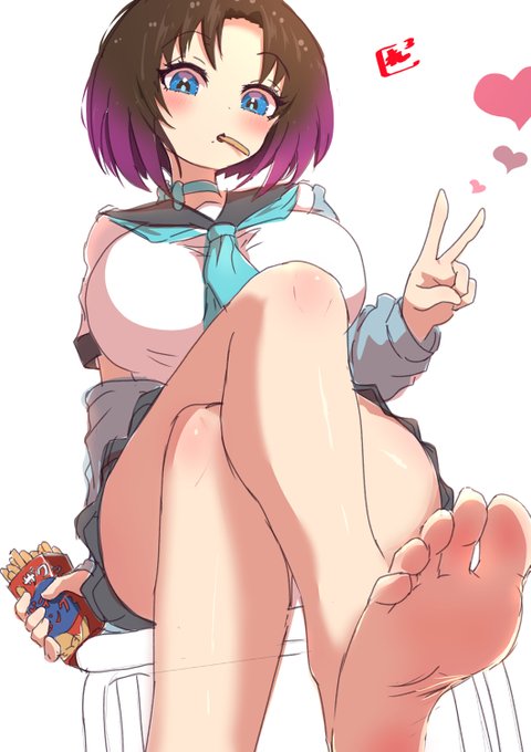 きょうの息抜きラクガキ
セーラーもぐもぐエルマ 