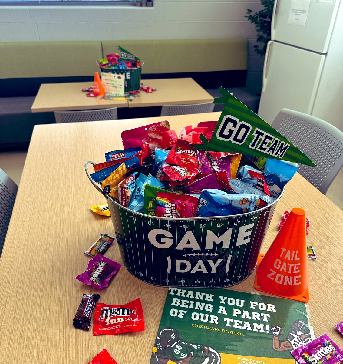 CL Hawks Football (@clhawksfb) on Twitter photo Hey CLHS teachers,
Come by the main teachers’ lounge this week for some pre-game fuel! ⛽️ 🔥
We appreciate you! Thanks for being a part of our team, and GO HAWKS, BABY! #developingchampions <a href="/SamParker3271/">Sam Parker</a> Hey CLHS teachers,
Come by the main teachers’ lounge this week for some pre-game fuel! ⛽️ 🔥
We appreciate you! Thanks for being a part of our team, and GO HAWKS, BABY! #developingchampions <a href="/SamParker3271/">Sam Parker</a>