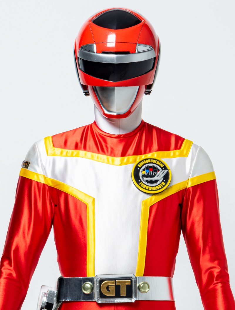 I just thought of how funny it'd be if Toei got one of the auctioned Titanium Ranger suits (like how they might've gotten back some old Sentai props recently on display) &amp; we randomly see it pop up remodeled &amp; cleaned up in a Gozyuger movie or stage play as a Turboranger Power Up