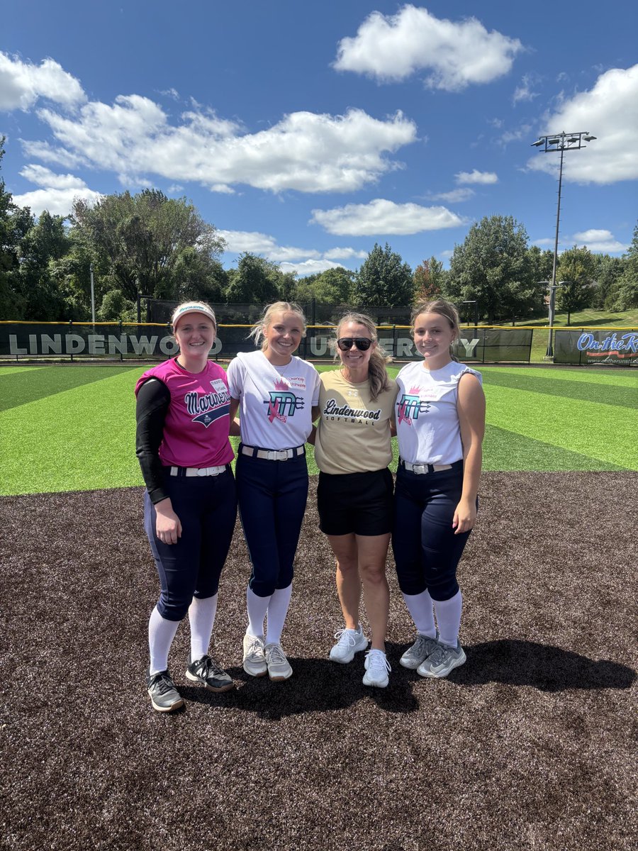 MackenzieG_14's tweet photo. Had a great time at the Lindenwood camp today! Thank you to everyone who made this happen. Got to see some high school and select ball teammates. @LindenwoodSB @CoachErinBrown @Marinersnavy @LHSEagles_SB @SBRRetweets @MidwestPremierS @SportPrepX @Softball_Home @CoastRecruits https://t.co/0LFqJNLKJi