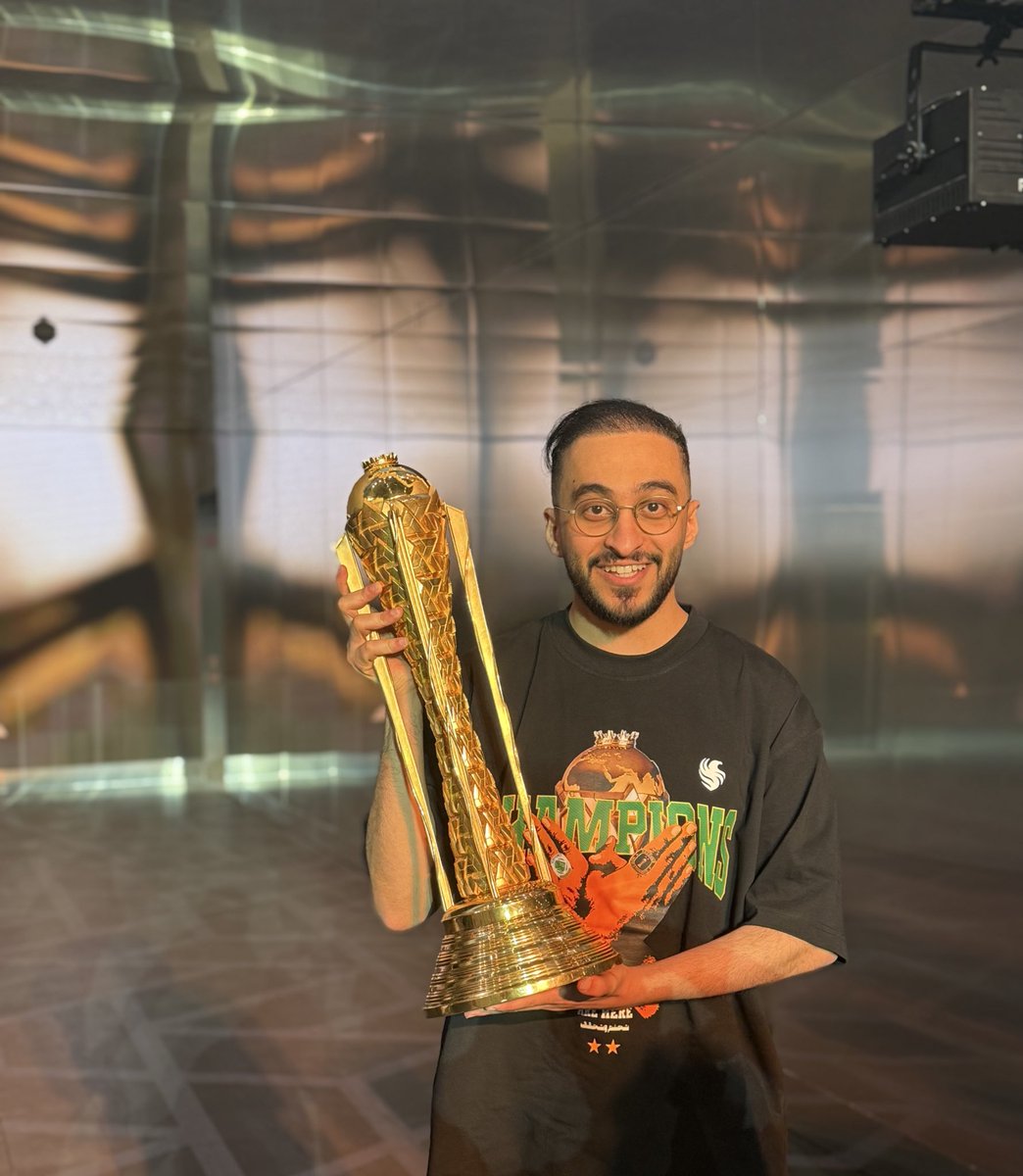 أحدث صورة للريس 🦅💛