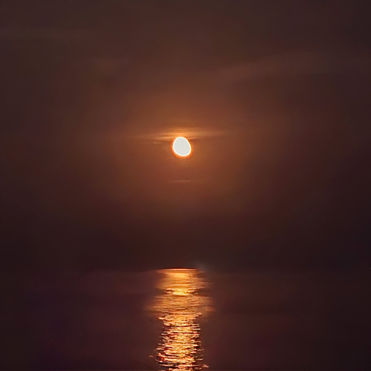 Això s'acaba i demà tornem a la feina. Millor acabar el dia amb una bonica postal... 📷 #Matarò #Maresme #click #Barcelona #Vacances