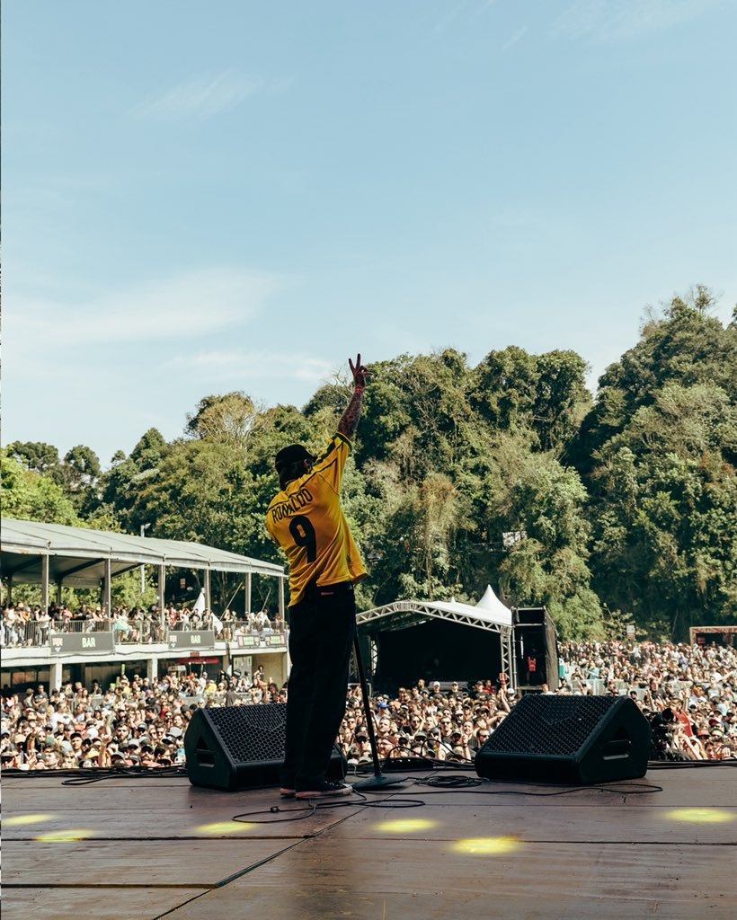NeckDeepUK's tweet image. From 🏴󠁧󠁢󠁷󠁬󠁳󠁿 to 🇧🇷 with ❤️

Thank you for the warm welcome Curitiba. Argentina next then São Paulo next weekend for I Wanna Be Tour round 2

📸: @wondergirlphoto