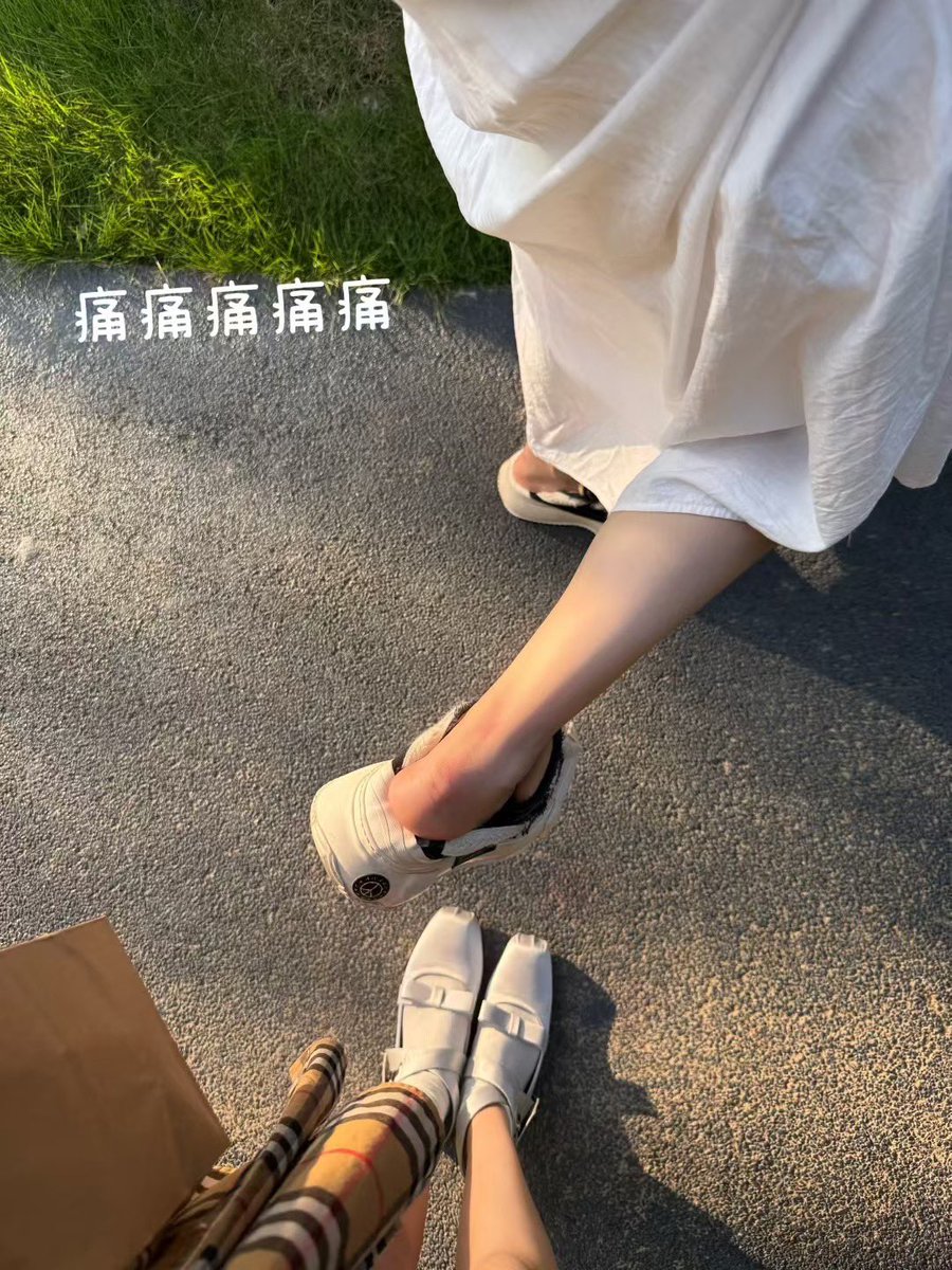 leeeeeee567's tweet photo. 谁舔一下 https://t.co/6PzjMyspGr