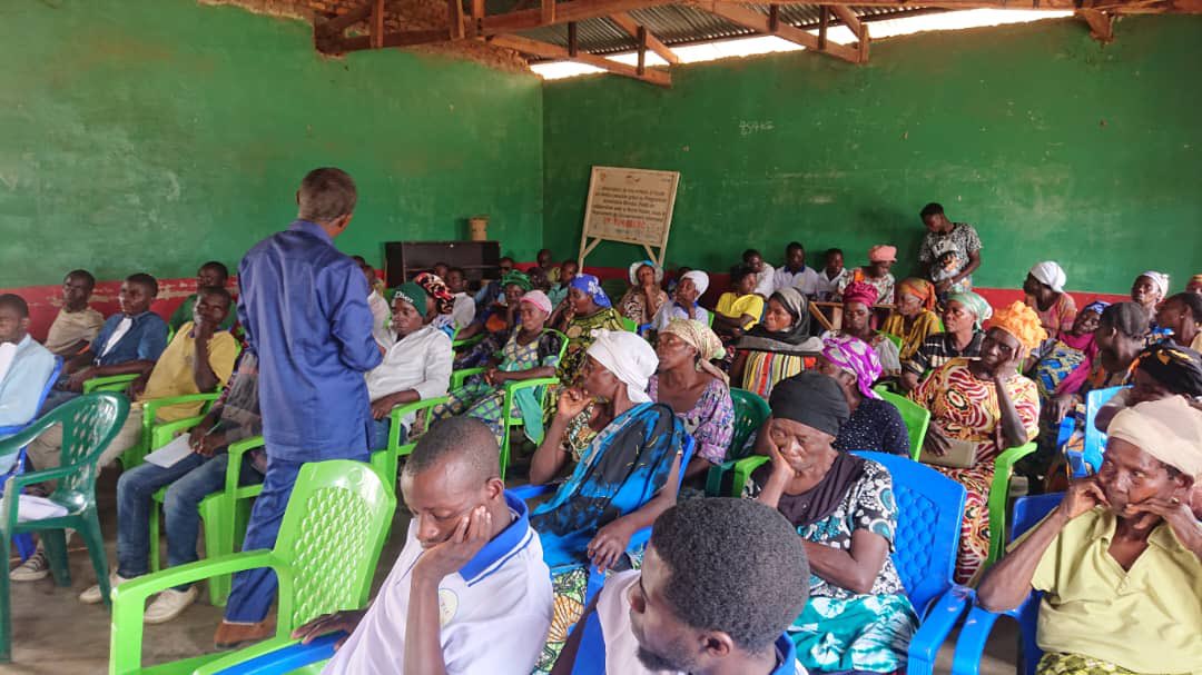 AdifeveaWorld's tweet photo. #SouthKivu : In a context marked by significant security and humanitarian challenges in the eastern of #DRC, we organized a training session in Sange, in the Ruzizi plain. This initiative aimed to strengthen the capacities of staff from the Uvira, Fizi, and Walungu territories. https://t.co/tPOcw8WyHS