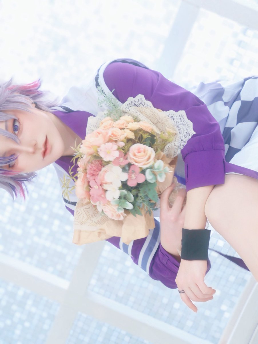 ──────

わがままを訊いて   どうか、

──────

⚠︎︎cos🥂✨
📸▶︎萌葱かの さん
