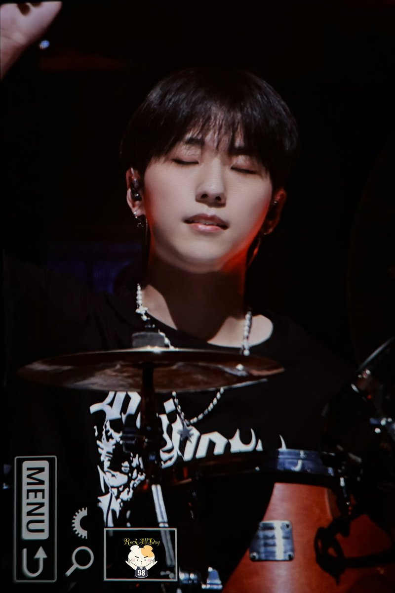 250824<Beautiful Mind>World Tour in 
Hong Kong

#XdinaryHeroes #엑스디너리히어로즈 
#엑디즈 #Gunil #건일 #구건일 
#햄스터사진작가