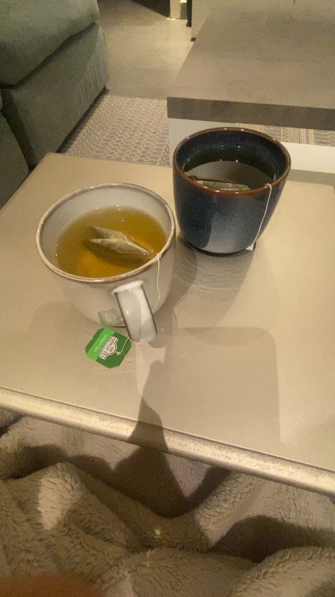 fucktheuesr's tweet image. #2cups 👌🏻👌🏻