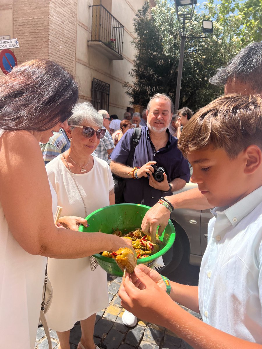 El alcalde Francisco Ureña agradece a san Bartolomé la protección de Almagro, una ciudad solidaria que mantiene el sentido de pertenencia. almagro.es