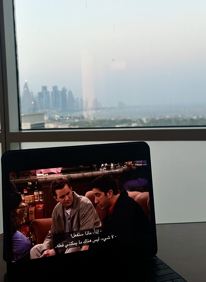 ينكر المرء أنه ابتلع اياماً سيئة 
حتى تبدو على وجهه

.