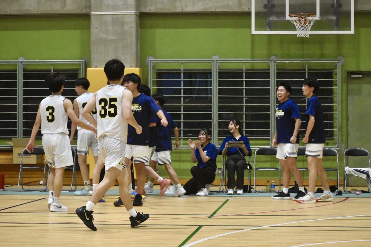 squirrelsbunky0's tweet photo. 【試合結果】
文教〇61-59●桐蔭横浜
［25-10, 11-12, 9-19, 16-18］

以上の結果で勝利しました。

会場を巻き込んだ熱い試合でした🔥接戦の中で勝利を掴めたこの経験を今後の試合に活かして行きます🐿❤️‍🔥

次戦は来週です‼️応援よろしくお願いします👊🏻🔥 https://t.co/eCEI9WW6TD