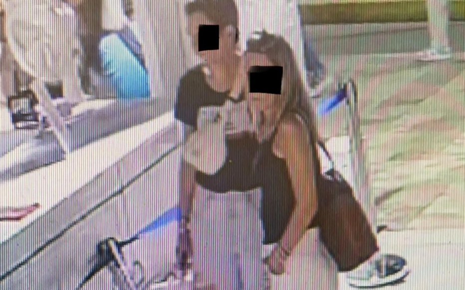 🇮🇹🇫🇷🍕 FLASH

Quelle HONTE pour l’image de la France !

Deux touristes françaises, parties comme des VOLEUSES SANS PAYER d’un restaurant en Italie après avoir commandé deux pizzas et quatre cocktails (44 €), ont été RETROUVÉES par la patronne de 52 ans.

👉 Après avoir lancé un