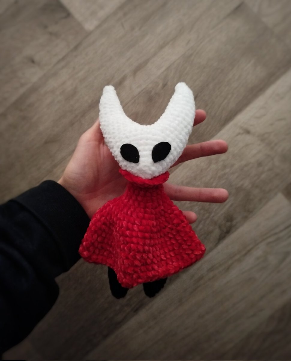 SkyeStark85's tweet photo. If you can't have Silksong (yet), you just gotta make your own Silksong! @TeamCherryGames #SilkSong #hollowknight #Hornet https://t.co/uPj5eYfE4t