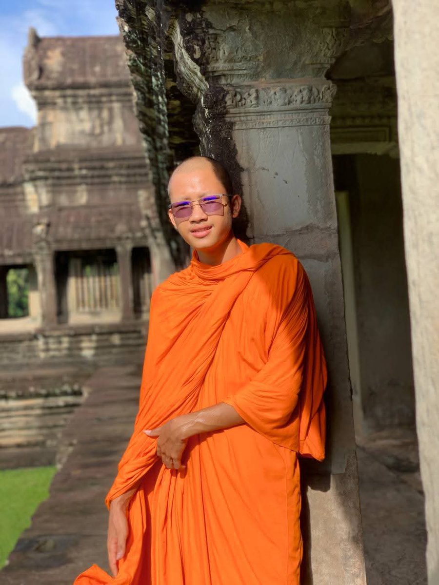 ChanTha67984246's tweet photo. ចង់មើលលោកសាប់ក្តអត់ធំហើយវែងទៀត💦 https://t.co/dqleANeQHU