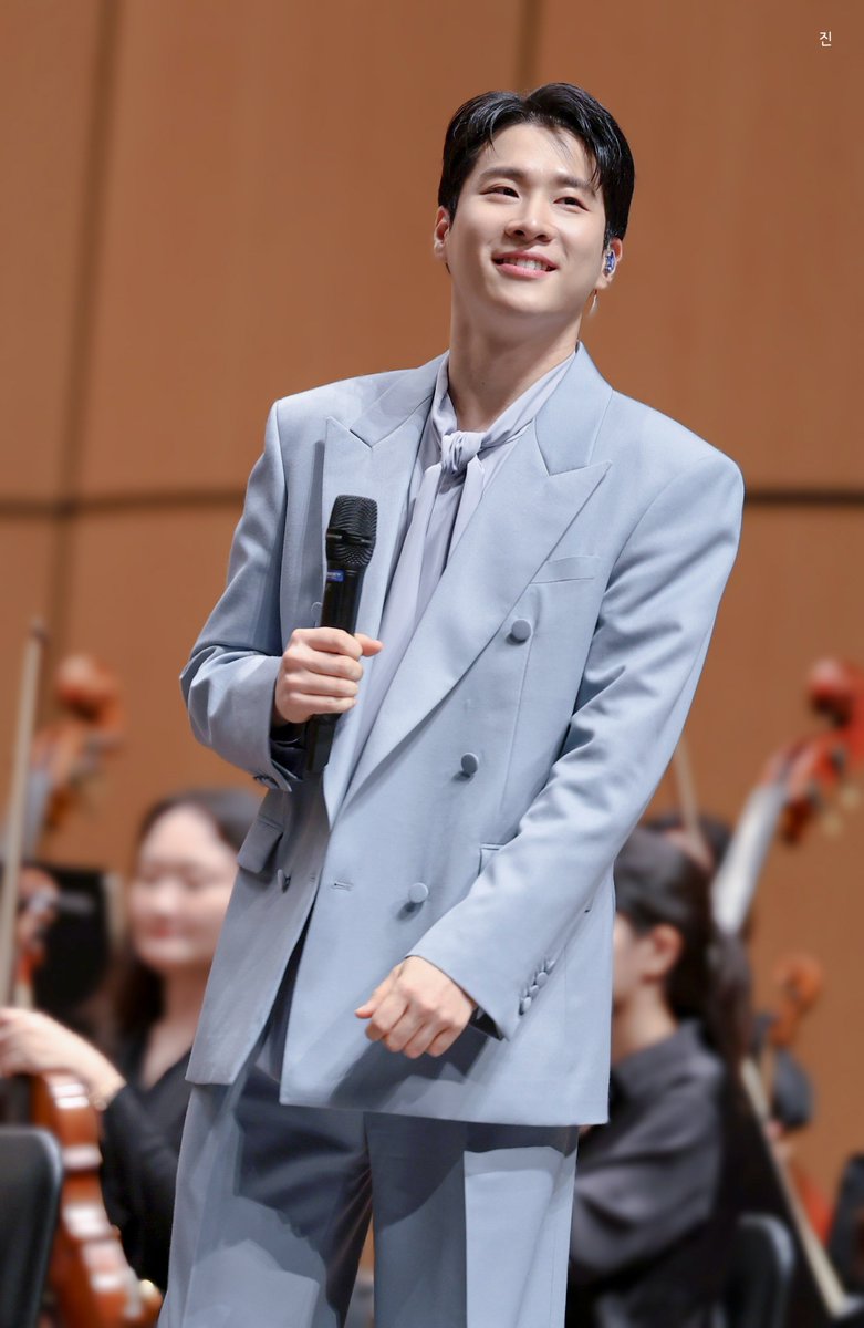 250824 썸머 무비 콘서트 - 경기

오늘도 너무 이뻤다🥹
#리베란테 #김지훈