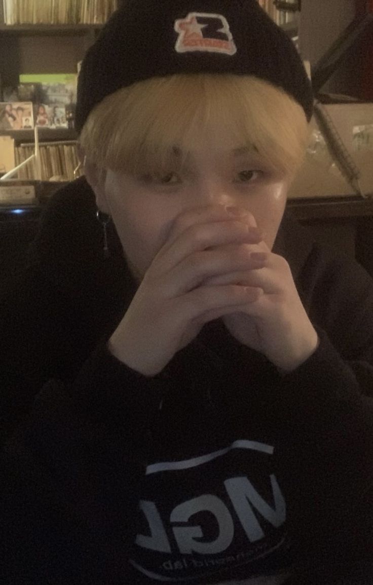 이기적으로 들릴지 모르지만 다른 사람에 대해 걱정하기 전에 자신이 괜찮은지 꼭 확인해야 합니다.

잘 자요, 아미!!건강 조심하고 다치지 마세요. 사랑합니다