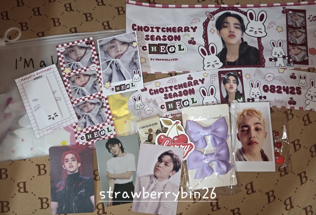 딸기빈🌙The First Snow❄️ (@strawberrybin26) on Twitter photo Sanha ang agenda for the concert pero uuwing may cheol merch freebies. 🙉❤️
Mahihiya ba tayo sa free???? I bilib hindi dapat! <a href="/blckwxlf/">|🍒🪽💎 C O R I N E |</a> 🤣
<a href="/hopefullycse/">Hopefully CSE🤞🏻</a> thank you po sa mga freebies. 🥰 Sanha ang agenda for the concert pero uuwing may cheol merch freebies. 🙉❤️
Mahihiya ba tayo sa free???? I bilib hindi dapat! <a href="/blckwxlf/">|🍒🪽💎 C O R I N E |</a> 🤣
<a href="/hopefullycse/">Hopefully CSE🤞🏻</a> thank you po sa mga freebies. 🥰