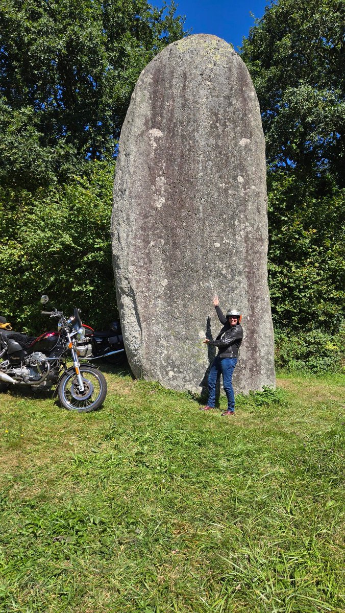 We found a masshoosive  stone