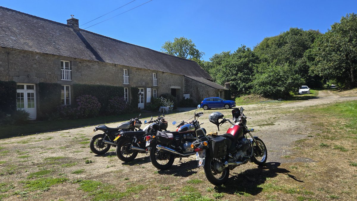 Sarah Bosworth (@sazboz) on Twitter photo 