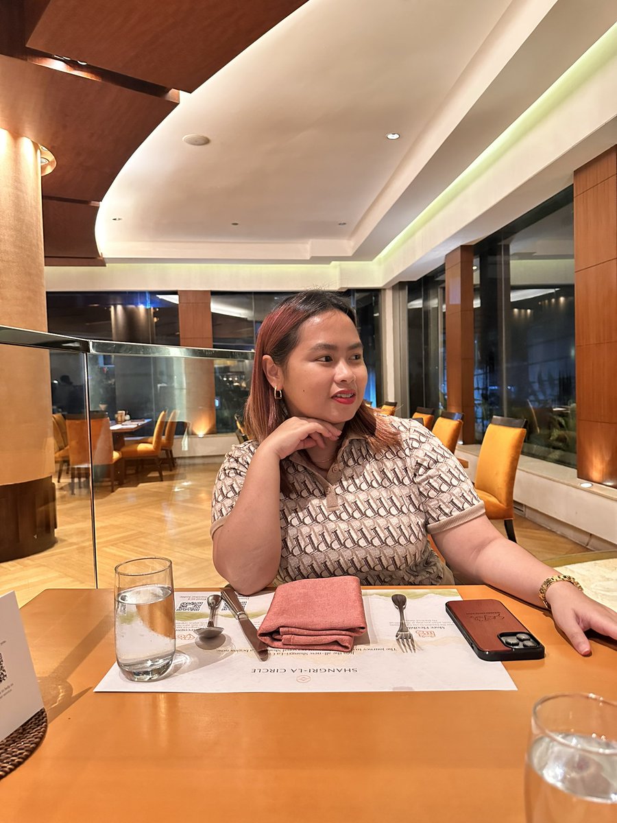 simplyPARDS's tweet photo. My date for tonight 😍
Happy 3224 days / 9 yrs, chi 😘 Always remember that I will always support you, comfort you, love you and most specially, annoy you. 😅 
We’ve been through a lot and we made it through - cheers to more days! 🥂

I love you, always 🫶🏿😘 @sheniahfrncsco https://t.co/ZPrS0vSlTf