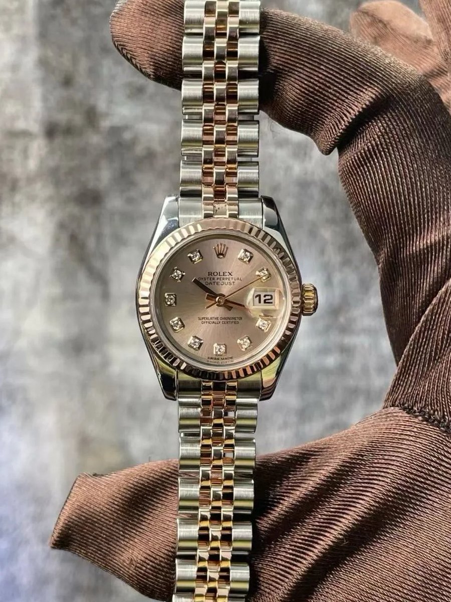 dmqvqw's tweet photo. A stunning Rolex Datejust with diamond markers—timeless elegance combined with luxury craftsmanship. ✨⌚️ This piece is truly a statement of style and sophistication. #Rolex #LuxuryWatch #Datejust #TimelessDesign https://t.co/r8UUcVixyP