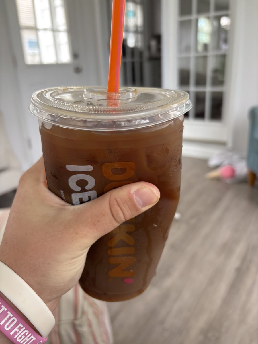 HowBoutDaSawks's tweet photo. Me and the Dunkin cashier will be getting married soon, will provide more details ASAP. “Let’s sweep the Yankees today baby” 😍 #SWEEPEM #GRIPCHECK https://t.co/VL3zmssTlO
