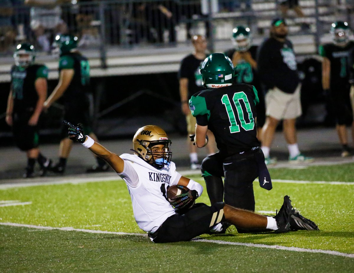 Penn Senior WR Jeremiah Mitchell caught four passes for 90 yards and 1 TD to play a key role in the aerial attack in Penn's 21-13 win vs. Valparaiso.