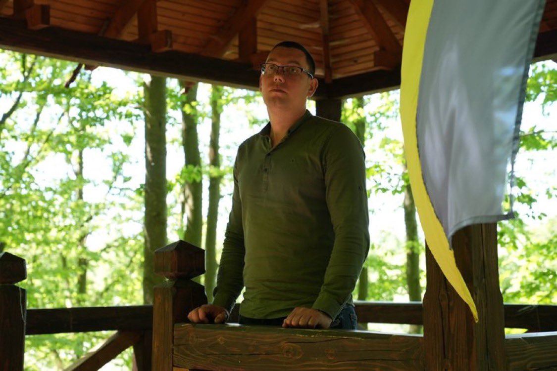 Ukrainian soldier Dmytro Moseichuk, after 2 years in Russian captivity, still cannot comprehend how Russians can be so cruel:

“The brutality I witnessed… I could never have imagined that such things still exist in the 21st century. That such people exist. A person tortures all