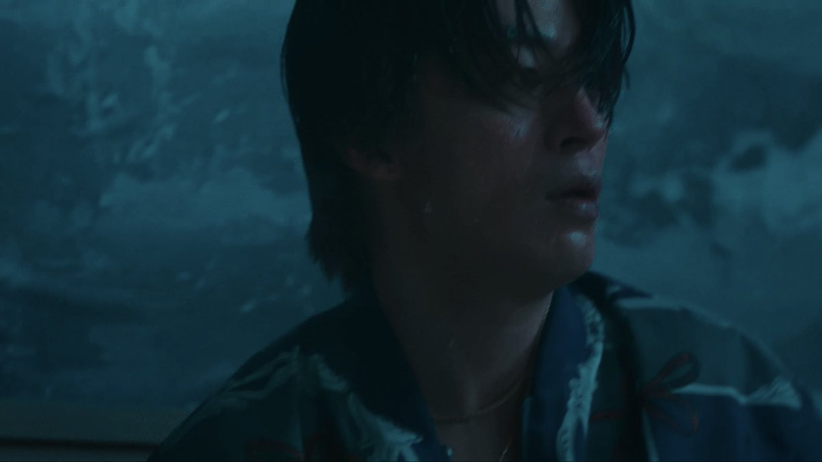 구교환 뮤비 두번 출연했는데
바밍타이거랑 에스파인거 ㅈㄴ보법다름