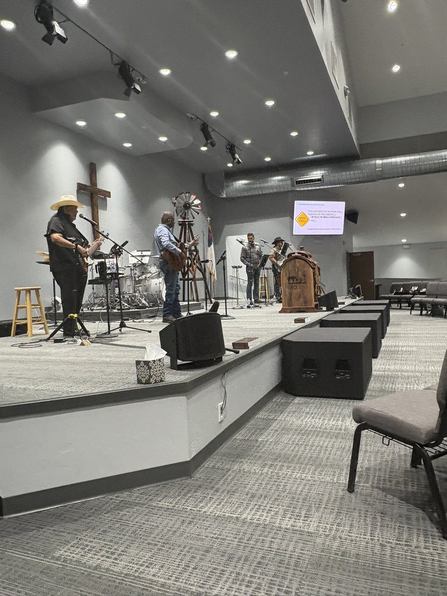 Looking forward this morning to preach at Pinal County Cowboy Church this morning for my friend Tim Pruit. Great church and great people. 

Churches plant churches! 

Let’s go!