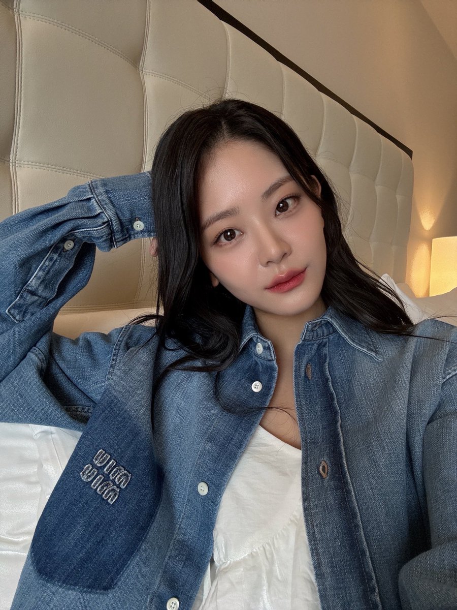 ChungSubinINTL's tweet photo. [20250824] #ChungSubin New IG Post

"When I go to Busan 💙"

Give your likes, comments and shares to support our princess ✨
https://t.co/79mz315SgN

#2025국제스트리밍페스티벌
#글로벌OTT어워즈
#정수빈
#GlobalOTTAwards_ChungSubin https://t.co/lxQOWFSrZY