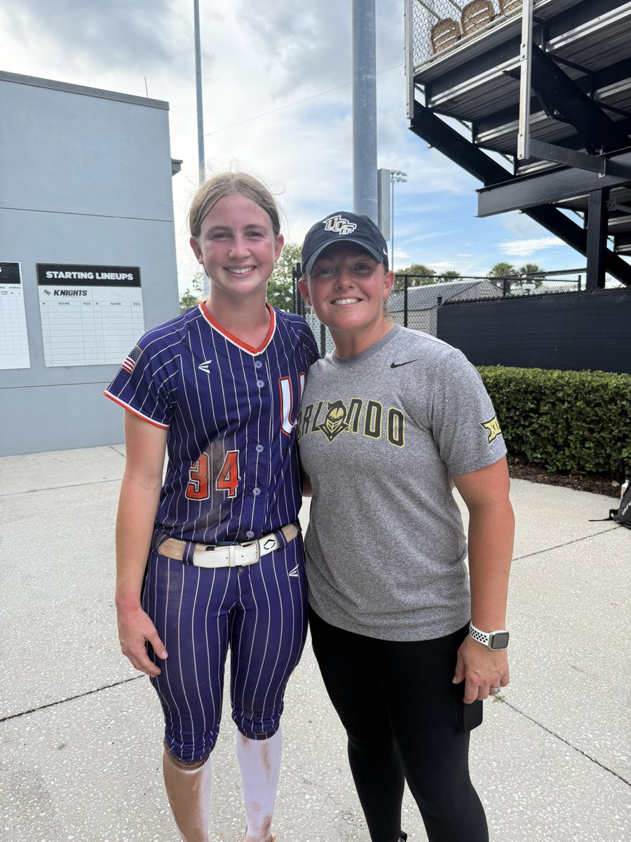 PeytonLindstrom's tweet photo. Had an awesome time with @UCF_Softball! I had fun getting to play and learn about the program! Thanks to the coaches and players for providing us with a great camp!Go Knights⚔️
@CoachBallMalone @noahbsanders @SPestrak @ShannonSaile @AshVanBoxmeer4 @UnityJohnsonVB @UnityCoachJosh https://t.co/gnb4k9aH2b