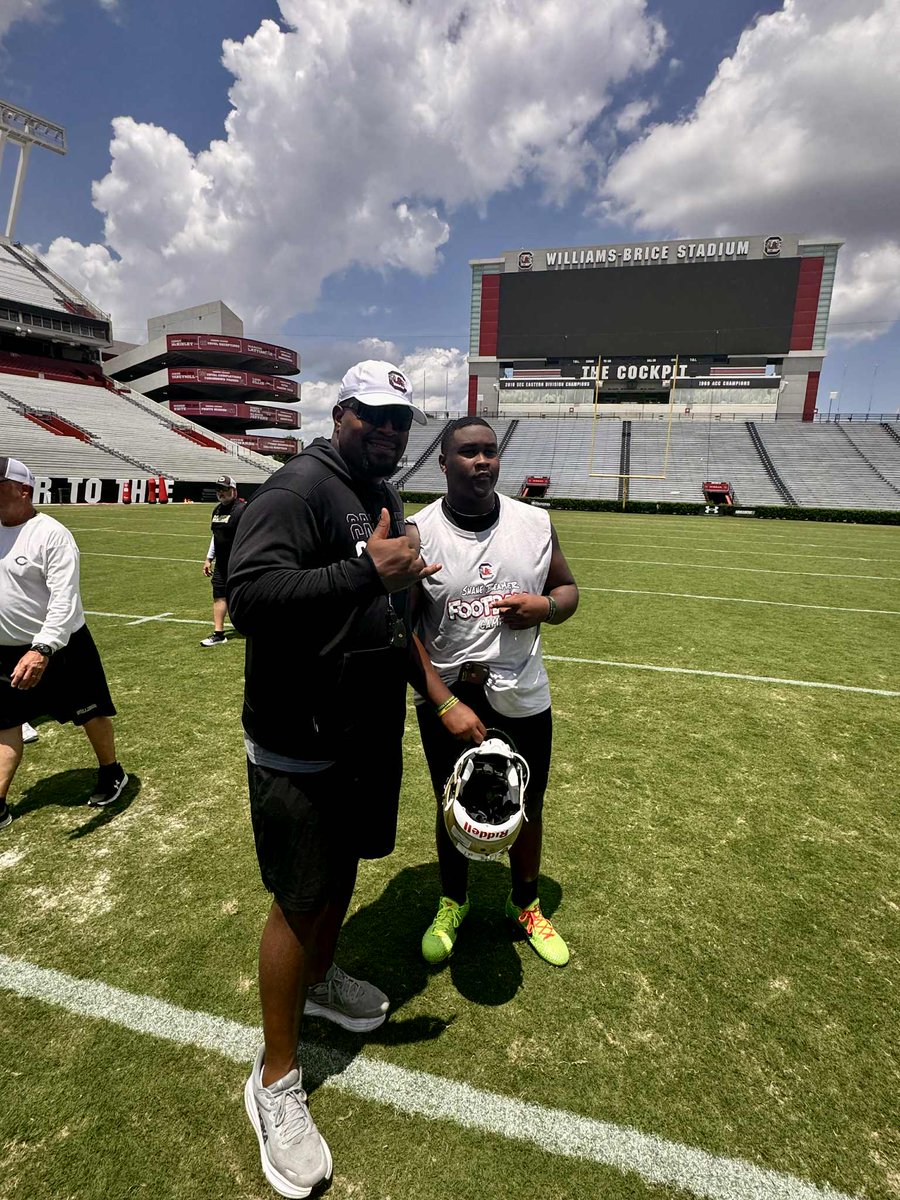 Braylon Cone {27} (@brayloncone) on Twitter photo Wishing you and the team all the best coach. β€οΈ π
Braylon Cone
<a href="/ROBERTSON_9TWO/">Travian Robertson</a>
<a href="/CoachSBeamer/">Shane Beamer</a>
<a href="/CoachClaytonW/">Clayton White</a>
<a href="/DarrenUscher/">Darren Uscher</a> Wishing you and the team all the best coach. β€οΈ π
Braylon Cone
<a href="/ROBERTSON_9TWO/">Travian Robertson</a>
<a href="/CoachSBeamer/">Shane Beamer</a>
<a href="/CoachClaytonW/">Clayton White</a>
<a href="/DarrenUscher/">Darren Uscher</a>