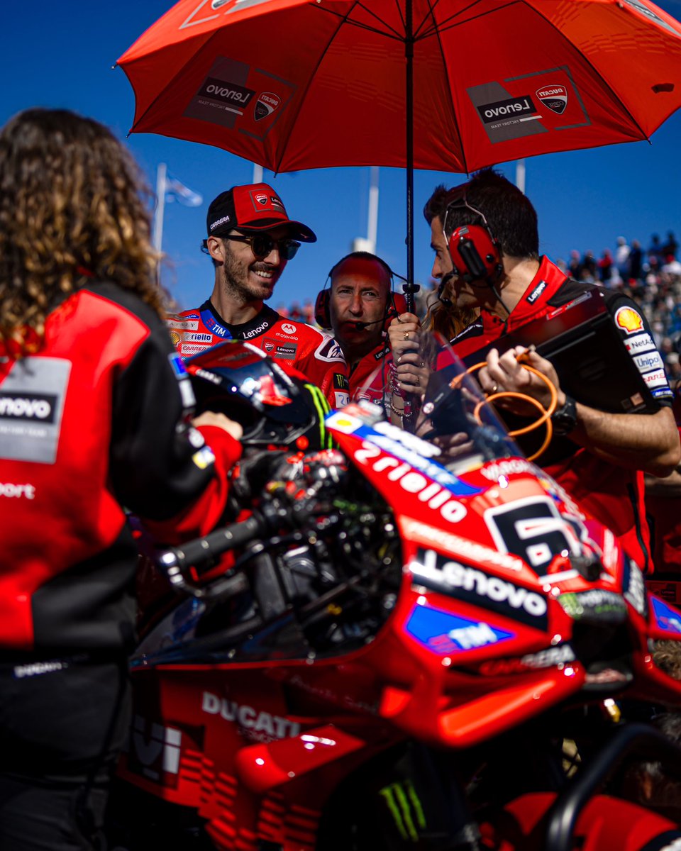 Ducati (@ducatimotor) on Twitter photo 🏆x🔟
10th win of the 2025 for <a href="/marcmarquez93/">Marc Márquez</a> 🇭🇺
Marc and <a href="/ducaticorse/">Ducati Corse</a> continue on their impressive winning streak – now up to seven - thanks to the victory at the #HungarianGP.
<a href="/PeccoBagnaia/">Pecco Bagnaia</a> finished the race in ninth position. 💪
#ForzaDucati #DucatiLenovoTeam 🏆x🔟
10th win of the 2025 for <a href="/marcmarquez93/">Marc Márquez</a> 🇭🇺
Marc and <a href="/ducaticorse/">Ducati Corse</a> continue on their impressive winning streak – now up to seven - thanks to the victory at the #HungarianGP.
<a href="/PeccoBagnaia/">Pecco Bagnaia</a> finished the race in ninth position. 💪
#ForzaDucati #DucatiLenovoTeam