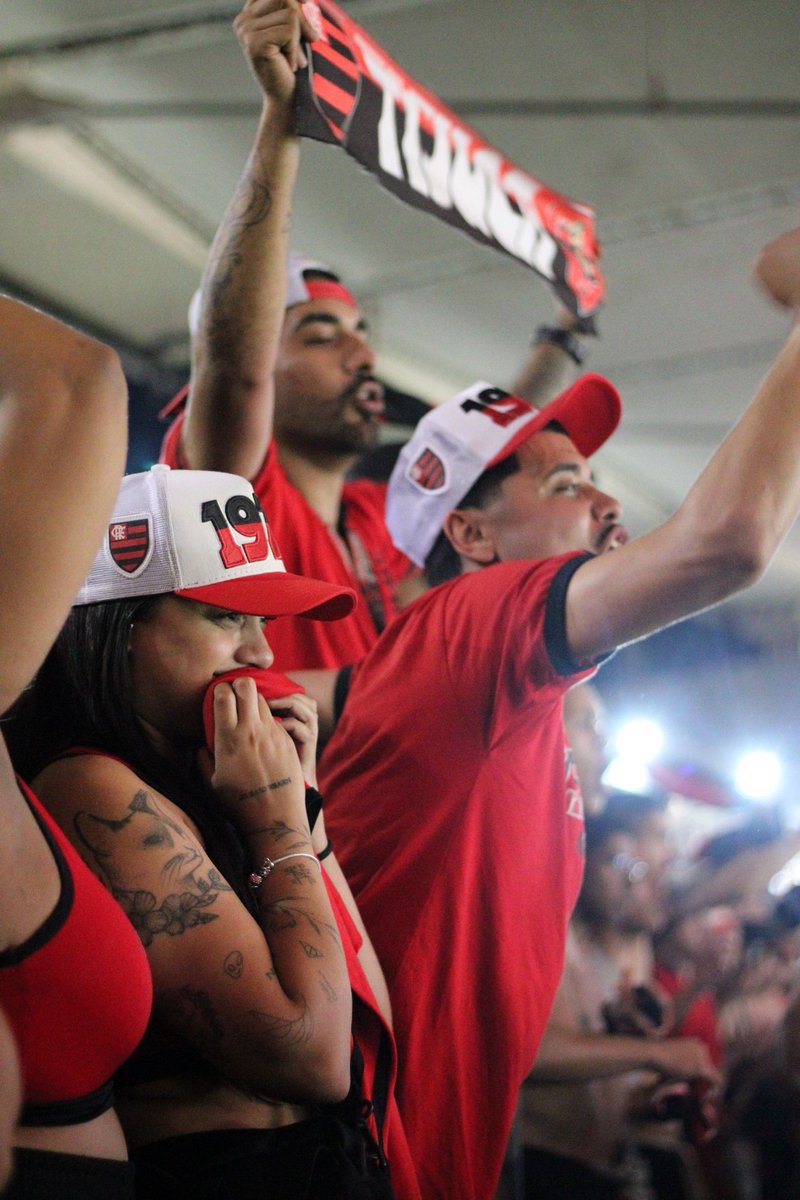 biankcrf's tweet image. nós dois, o Flamengo e a Raça Rubro-Negra ❤️