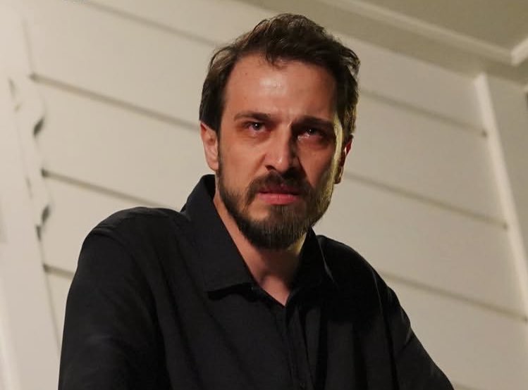 güzel bir yaz geçirdiysen gülümse