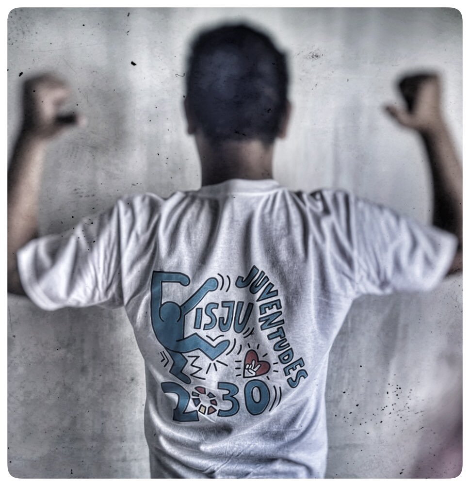 JArmandoCazarez's tweet photo. “Gracias Juventudes 2030 por permitirme ser parte de esta gran familia. ¡Vamos con todo, Tercera Generación!”👊🏻🇺🇳
#juventudes2030 #isju #sebides #jovenes #parati https://t.co/s3Ag1OqJnt