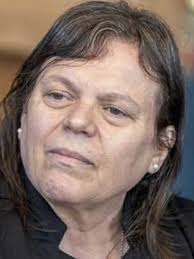 EL OSCURANTISMO DE MÓNICA FERRERO: UNA FISCALÍA ARRODILLADA ANTE LOS POLÍTICOS Y DE ESPALDAS A LA DEMOCRACIA
La Fiscal de Corte subrogante, Mónica Ferrero, ha tomado una decisión que pasará a la historia como una de las más antidemocráticas y oscurantistas que se recuerden en el