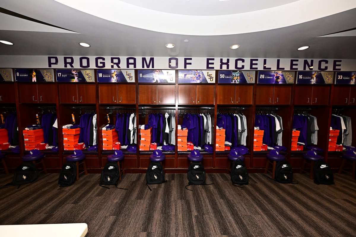 LSUbaseball's tweet photo. New Year, New Gear 🔥 https://t.co/RZsnXi718J