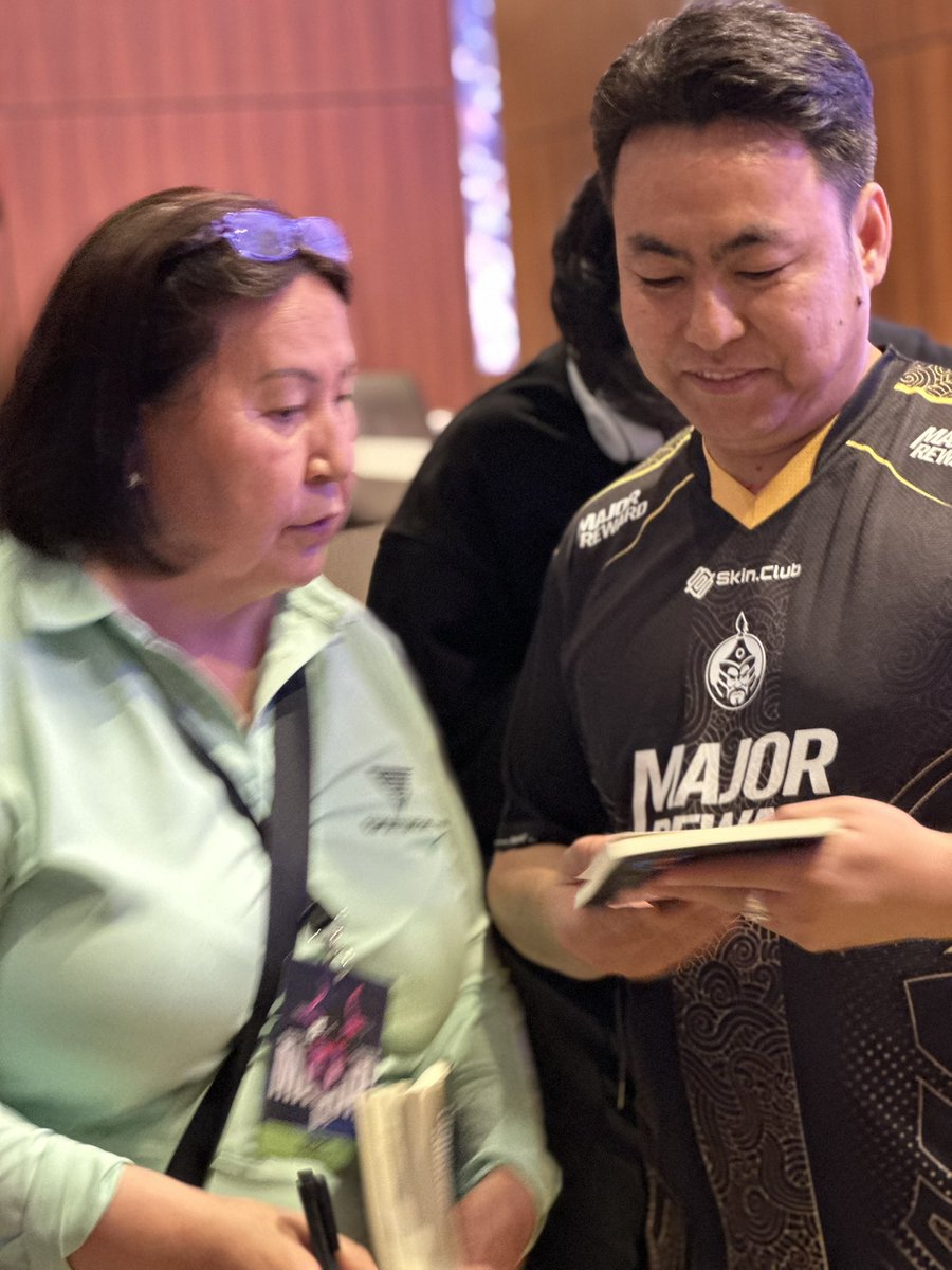 Ariunzayat Yunren tweet media