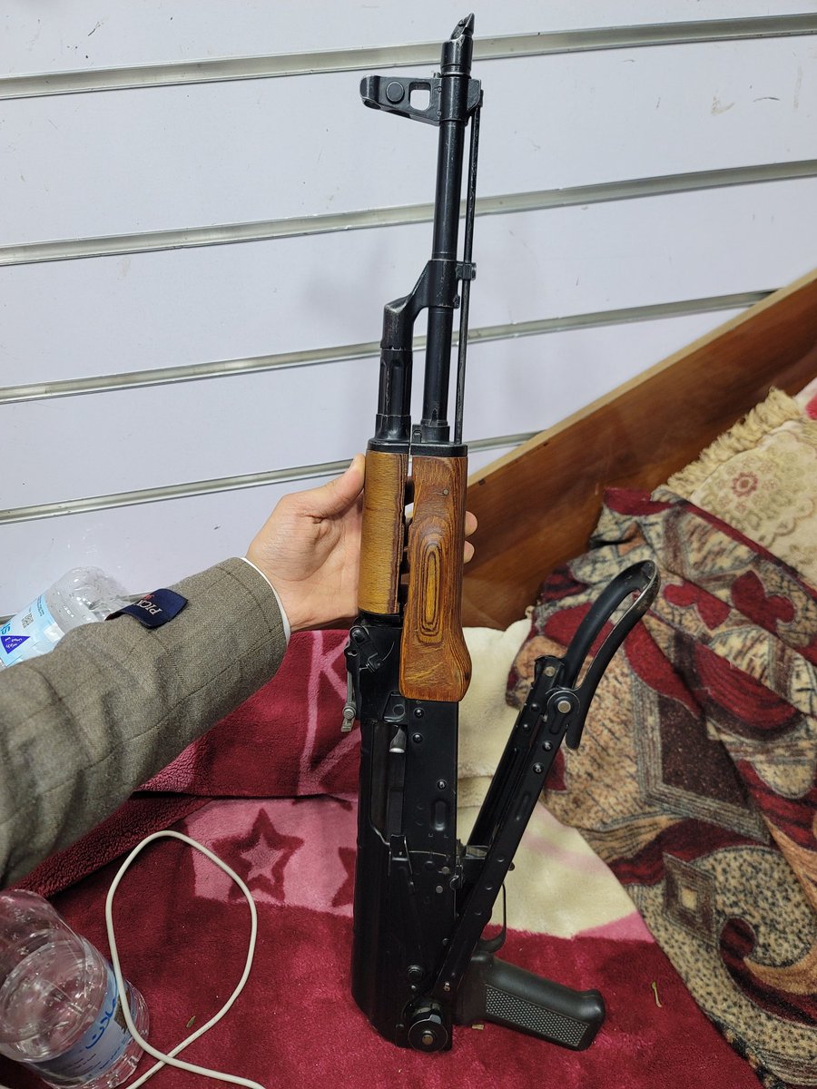 شرمه قبضه سودا شبه الجديد بسعر مناسب جداً جداً 
للتواصل 784244844