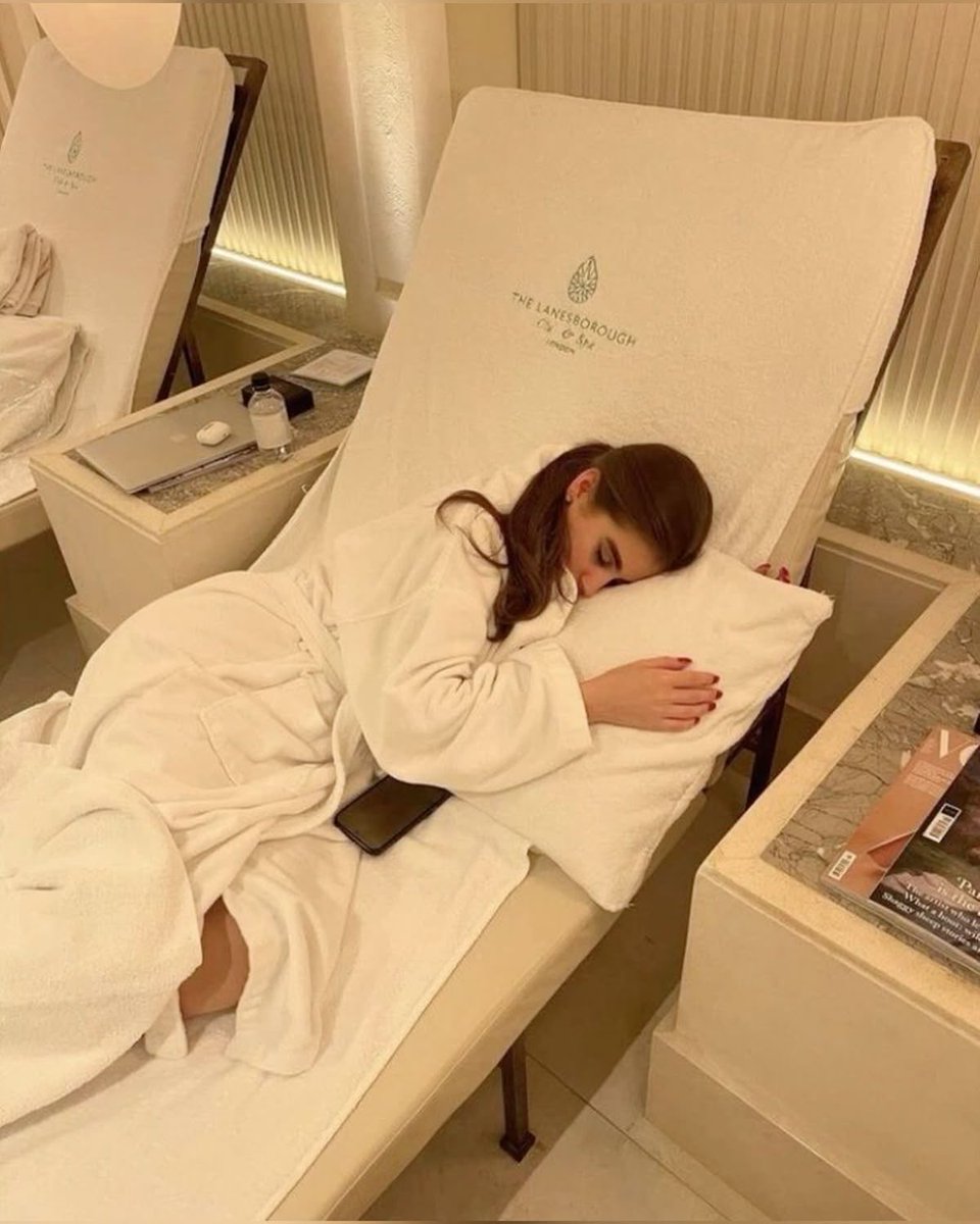 xopinkprada's tweet image. Sunday reset: exfoliate your skin, your thoughts, refresh everything.