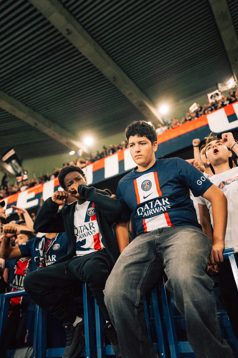 Les Instants Magiques apres de si longues années d’attente de greffe!
Feter cela au Parc avec d’autres supporters mais surtout bordé par la bienveillance de Romain Mabille et Collectif Ultra Paris .
Merci 
Paris est magique pour Mamadou.