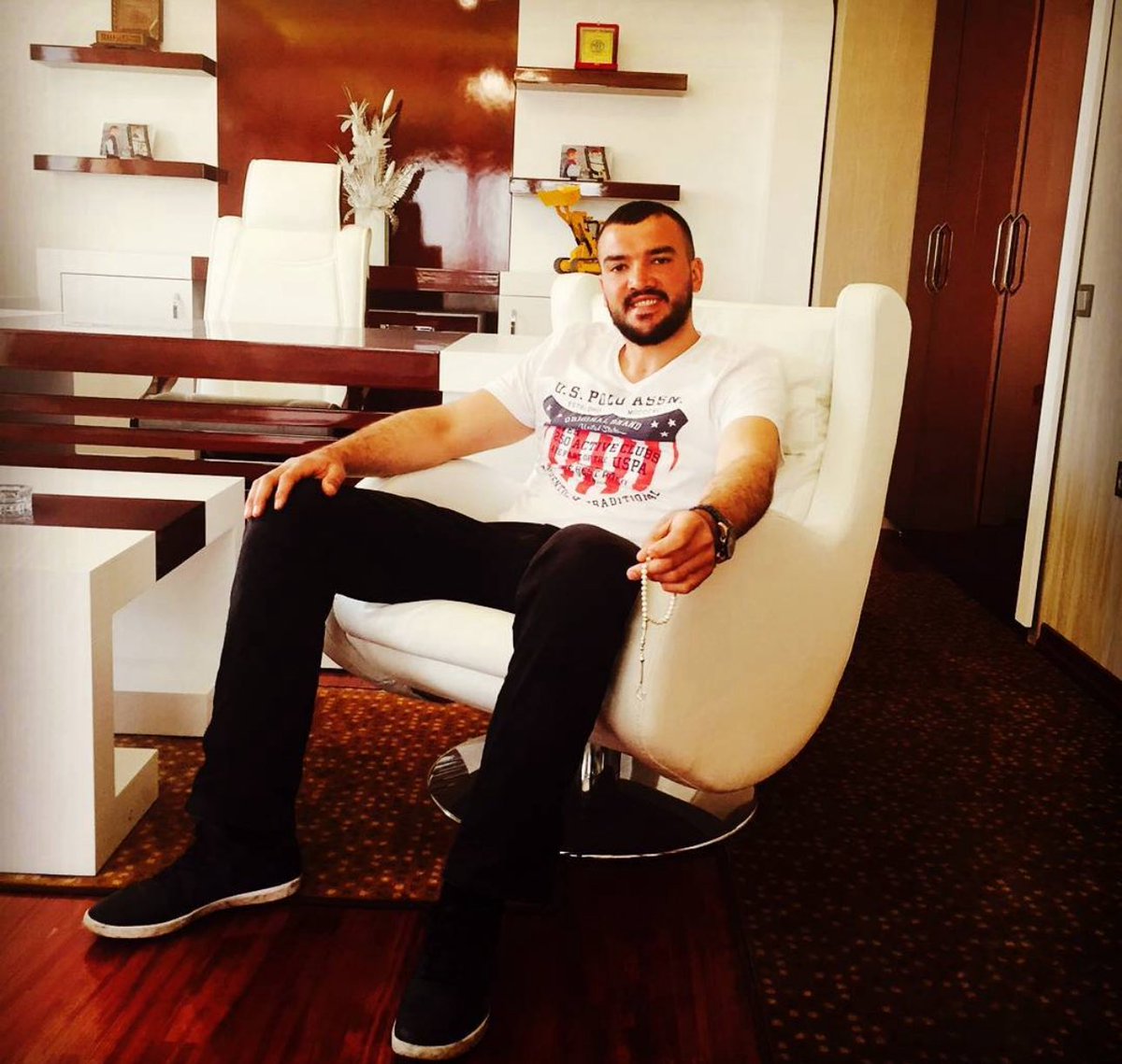 İyi ki doğdun ağabey,iyi ki seni yaşadık ve yaşatacağız! 

24.08.1988-♾️

<a href="/Hmc_Brothers/">𝐇𝐌𝐂̧ 𝐁𝐑𝐎𝐓𝐇𝐄𝐑𝐒</a>