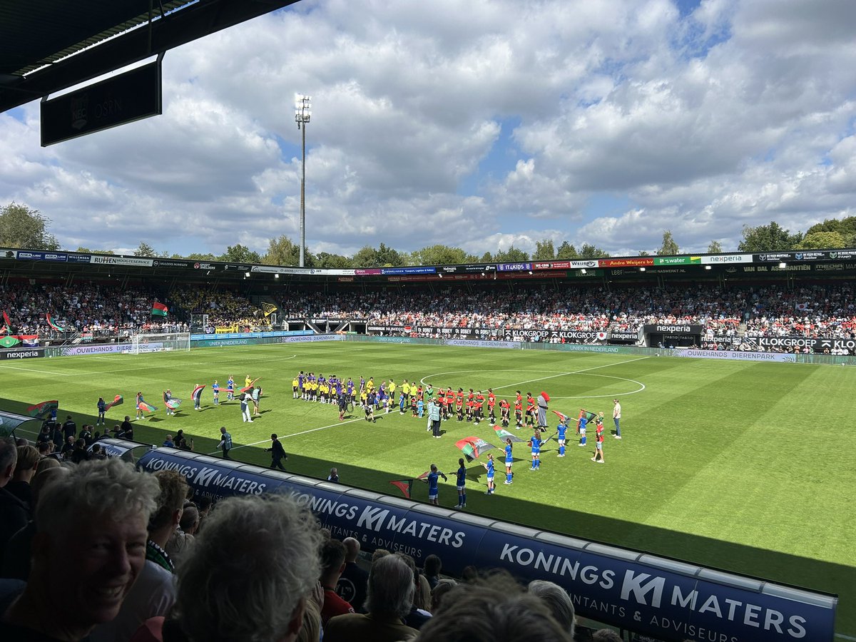 Het, naar eigen zeggen, meest fanatieke en luidruchtige uitvak van alle clubs hebben we een hele helft niet gehoord dankzij een wervelend NEC.  Pluim voor Dick en zijn team en staf. Waar houdt dit op?  ❤️💚🖤👏👏👏👏👏👏 <a href="/necnijmegen/">N.E.C. Nijmegen</a>. #necnac